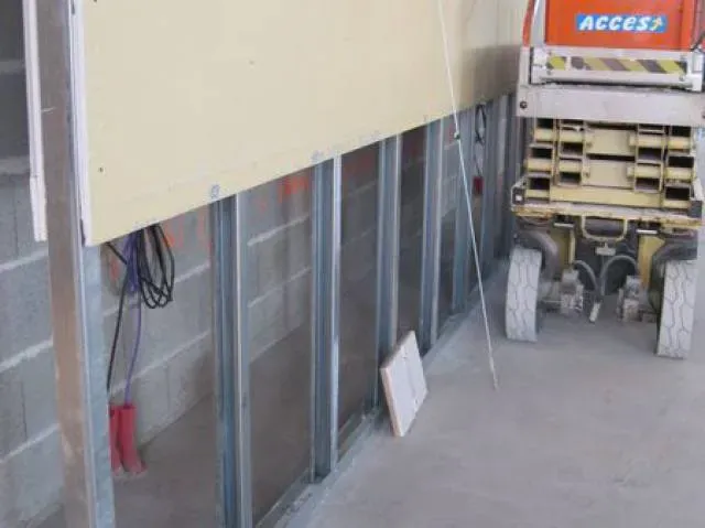 Menuisier à  Agneaux